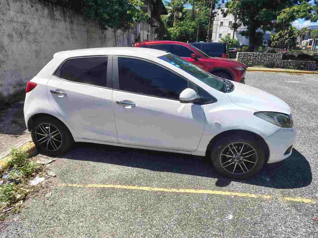 2011 Mazda Demio