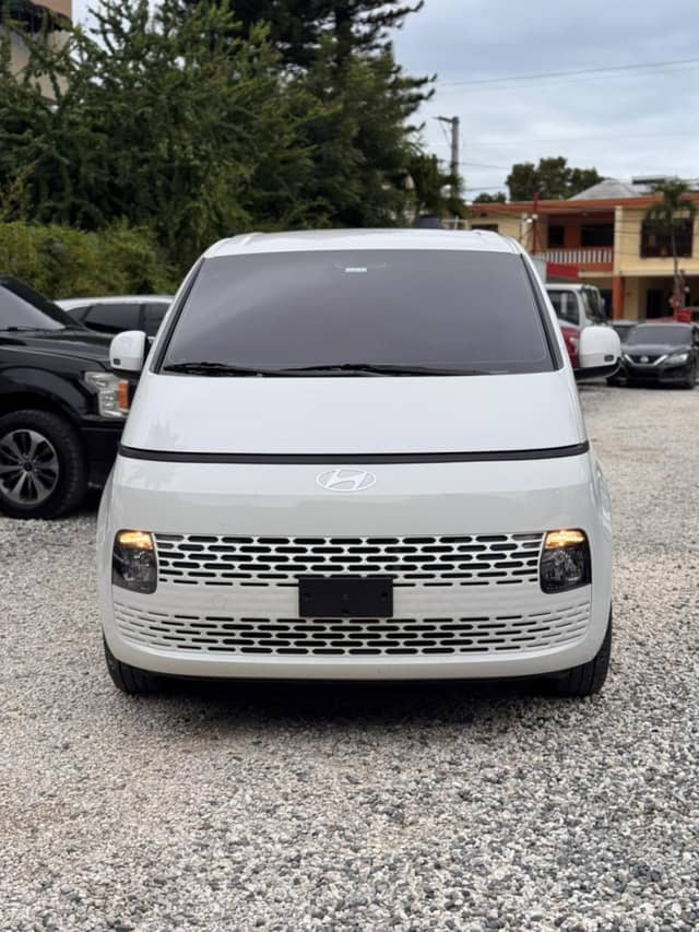 2025 Hyundai Starex