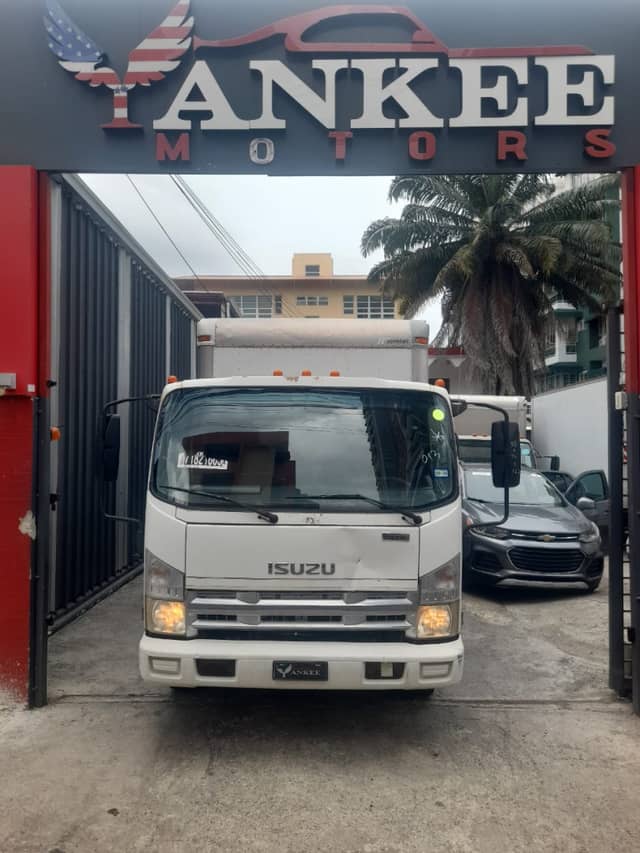 2012 Isuzu NPR