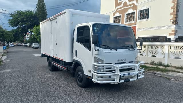 2018 Isuzu NPR
