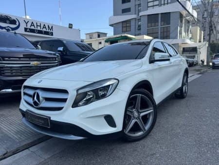 2017 Mercedes-Benz Clase GLA